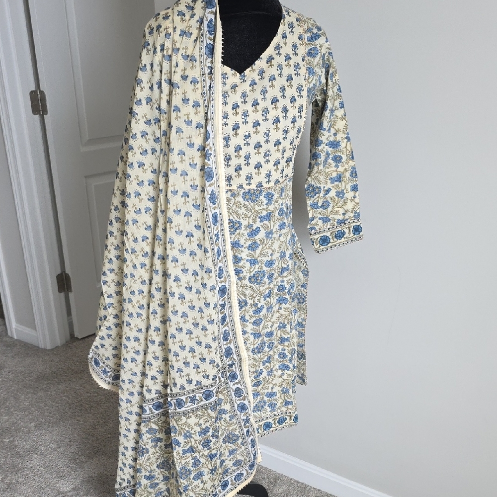 Floral Blue and Cream Traditional Indian Anarkali Style Bottom , Duppto And Kurt